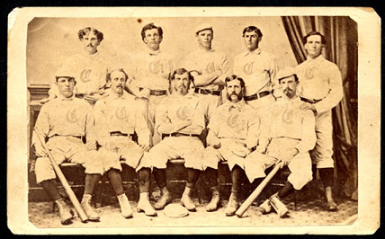 L'équipe des Cincinnati Red Stockings de 1869, premiere équipe professionnelle de baseball